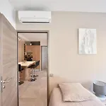 Апартаменты 3-room In The Heart Of Канны