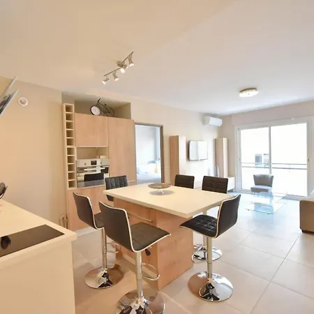 شقة 3-room In The Heart Of كان