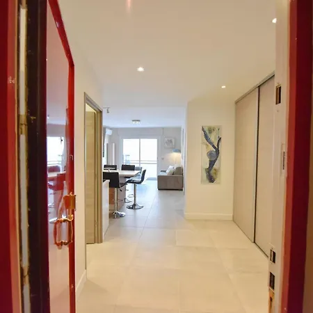 3-room In The Heart Of * كان
